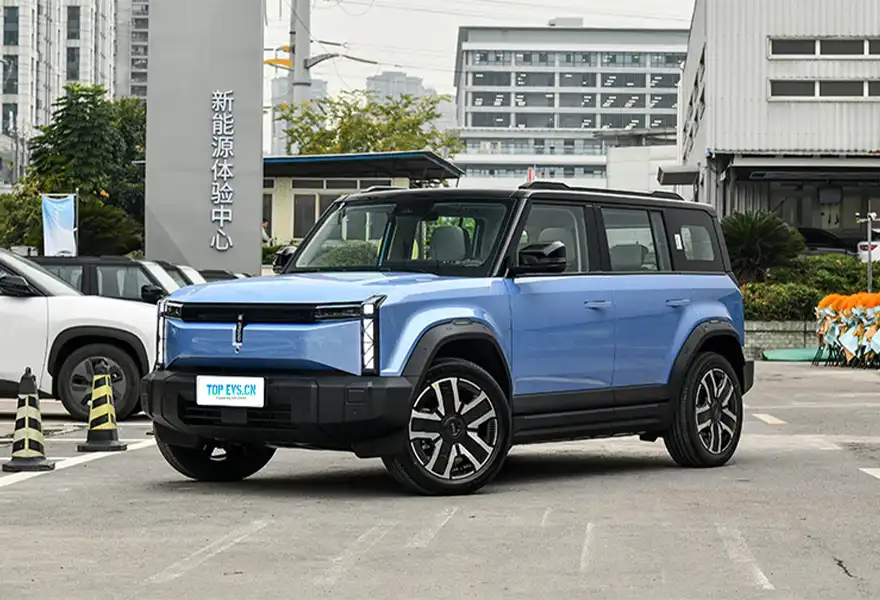 Выпущена новая модель iCAR 03 по цене 149 800/159 800 юаней.
